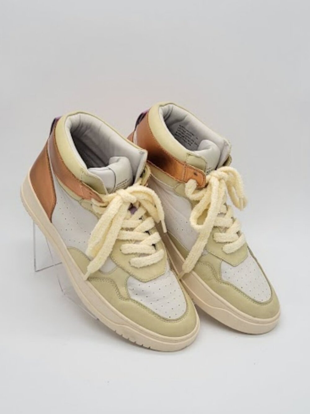 Steve Madden Marked Women’s High Top Leather Sneakers Cream Beige Size 9 NWOB